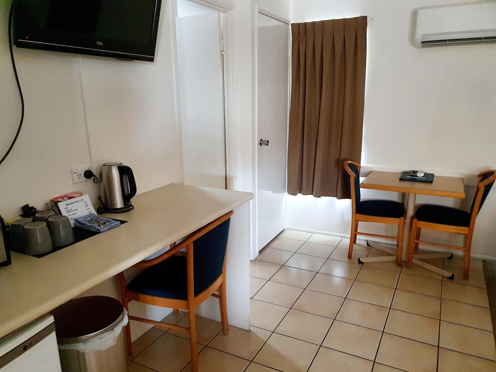 Rockhampton Palms Motor Inn Екстер'єр фото