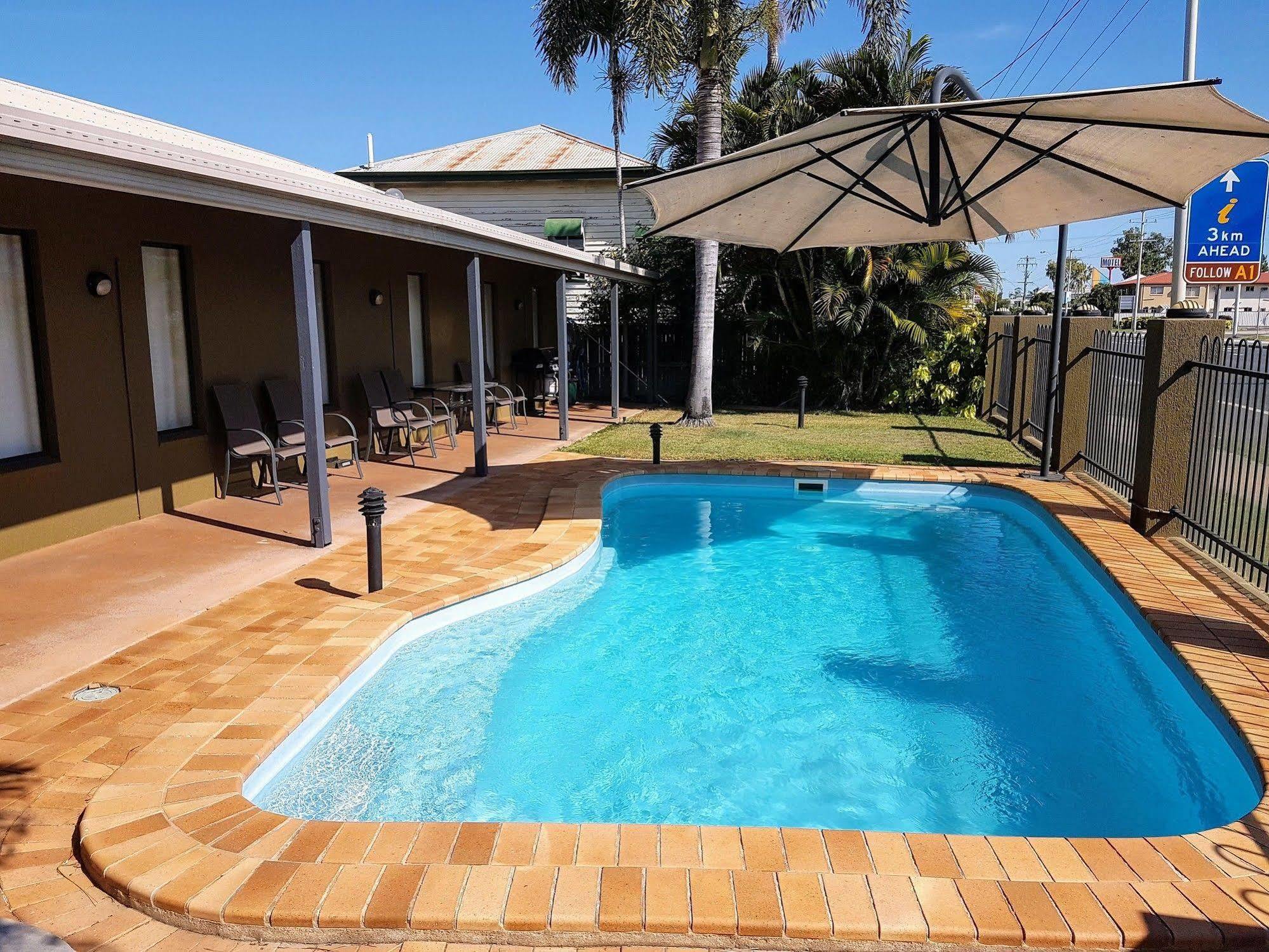 Rockhampton Palms Motor Inn Екстер'єр фото